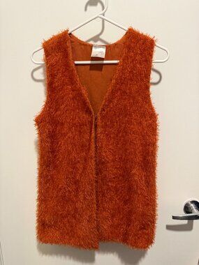 Jella Couture Burnt Orange Fuzzy Vest – Lightweight